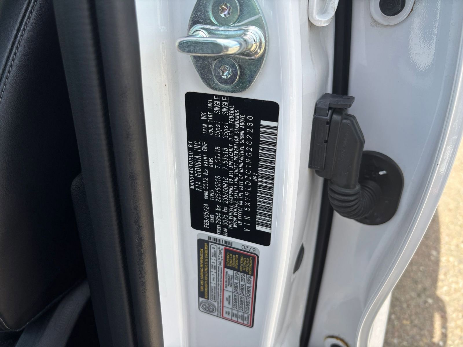 Used 2024 Kia Sorento S AWD/4WD image 32
