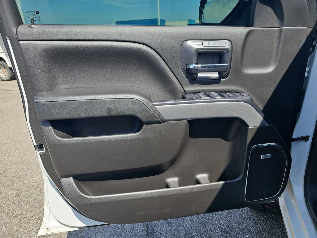 Used 2018 Chevrolet Silverado 1500 LTZ Z71 w/ Redline Edition AWD/4WD image 26