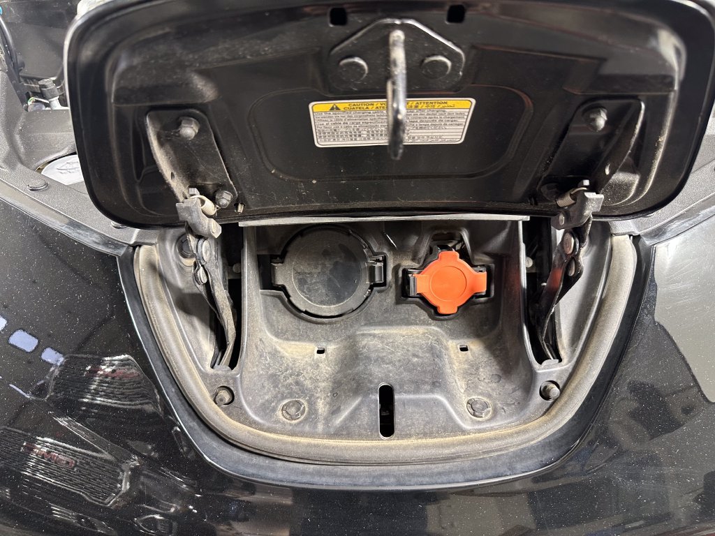 Used 2017 Nissan Leaf S FWD image 12