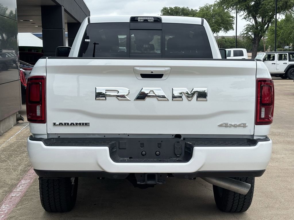 New 2026 RAM 2500 Laramie AWD/4WD image 4