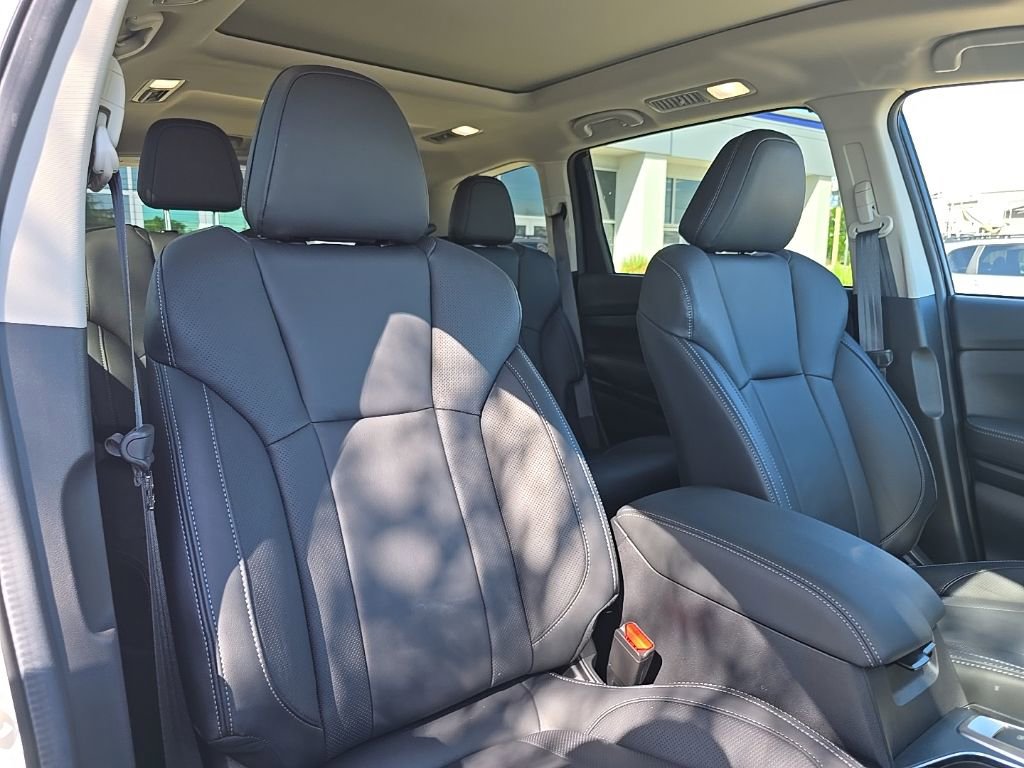 Certified 2025 Subaru Ascent Limited w/ Popular Package #2 image 37