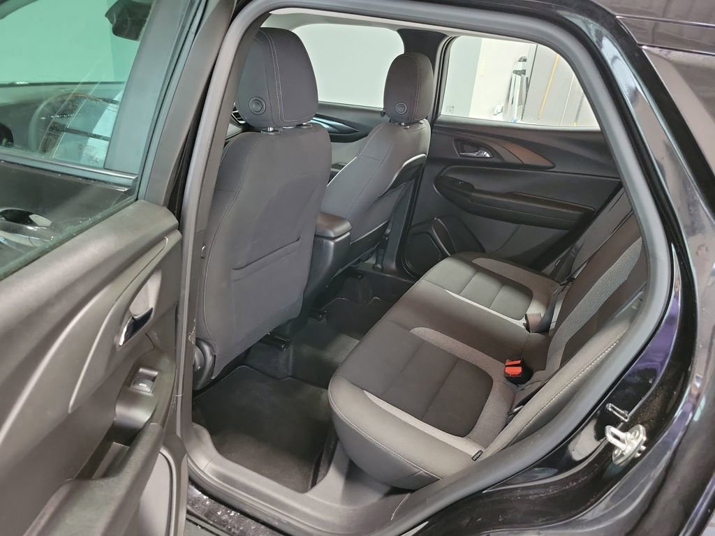 Used 2024 Chevrolet TrailBlazer LS image 29