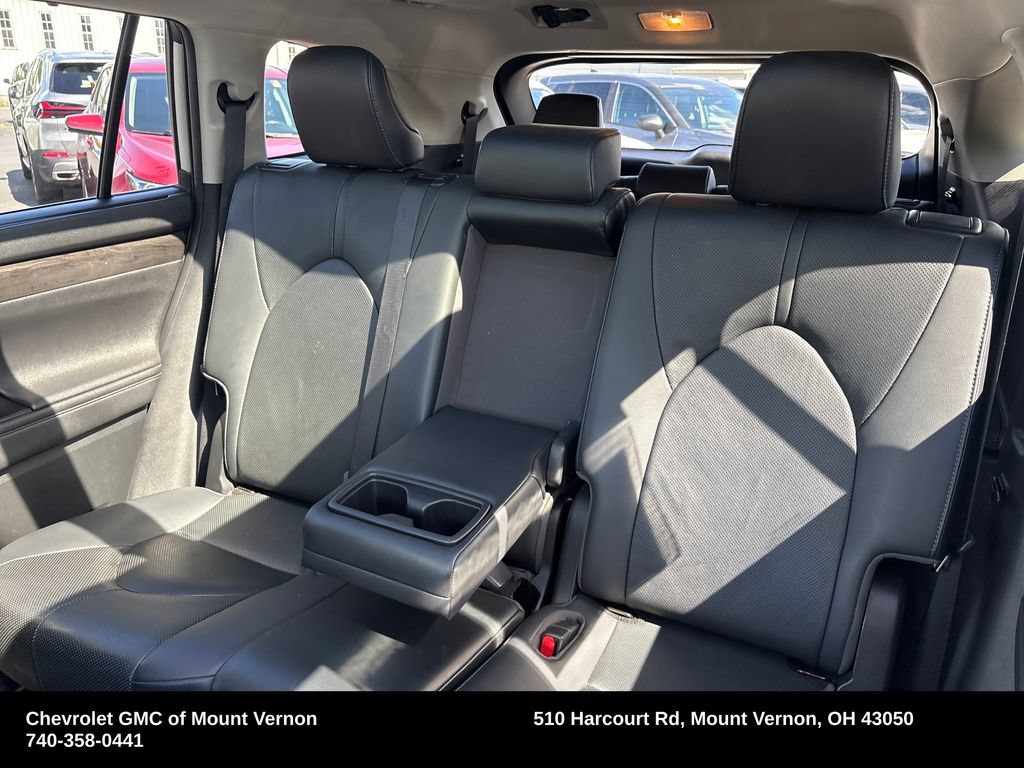 Used 2020 Toyota Highlander Limited AWD/4WD image 29
