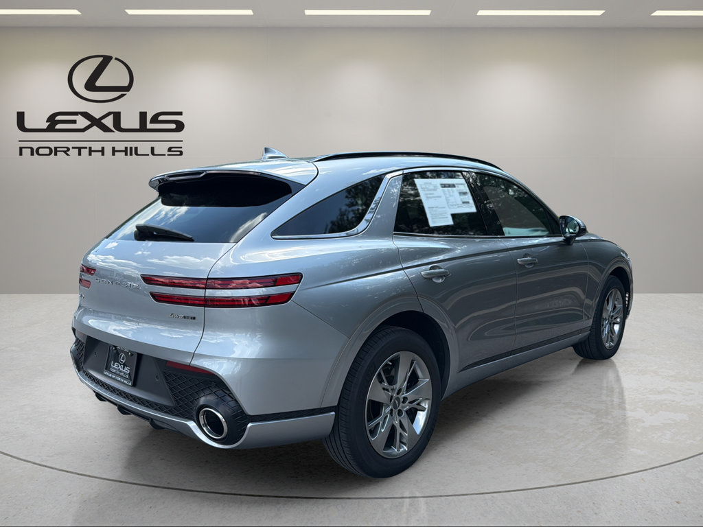 Used 2025 Genesis GV70 3.5T Sport AWD/4WD image 6