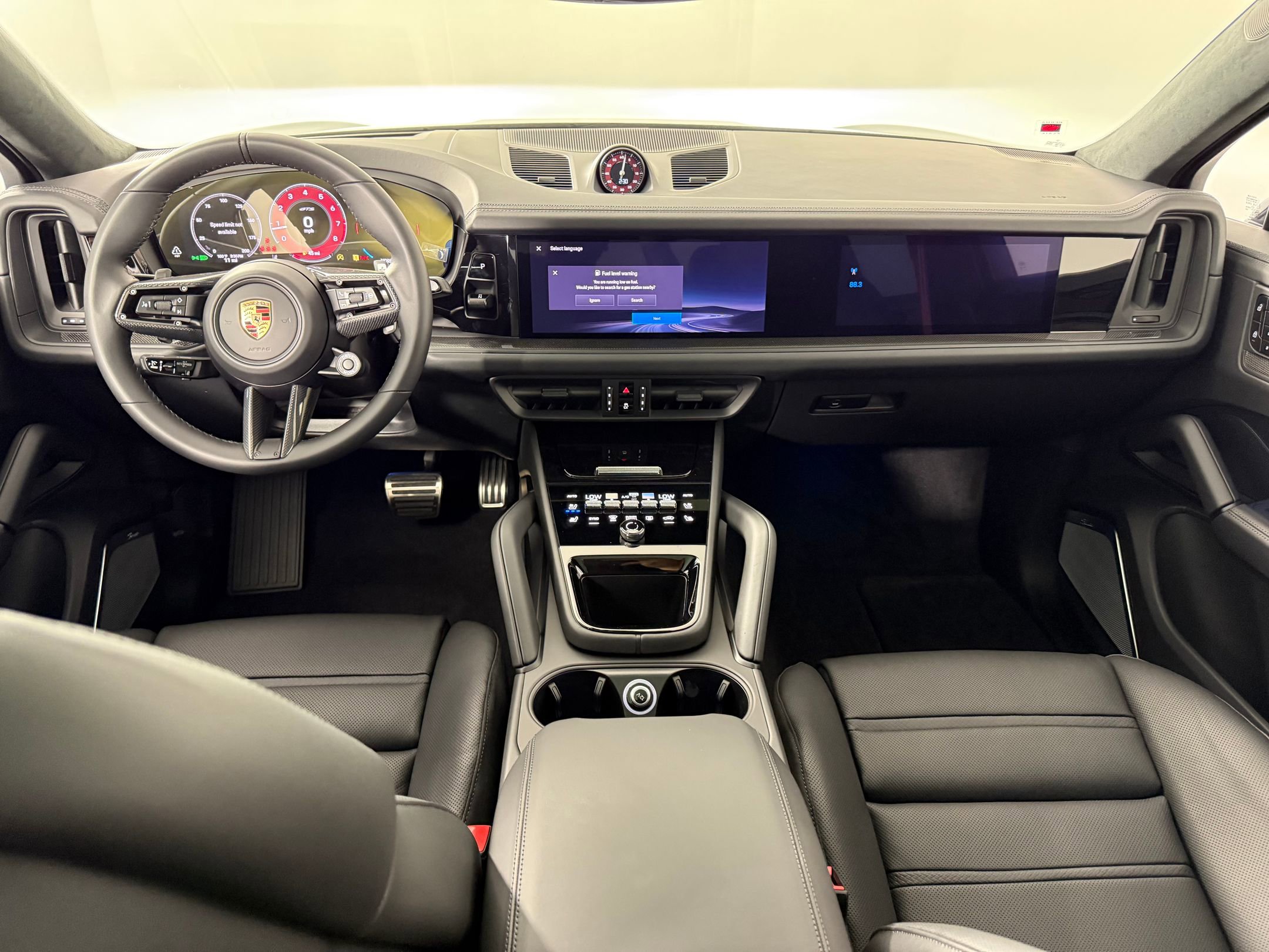 New 2026 Porsche Cayenne GTS image 18