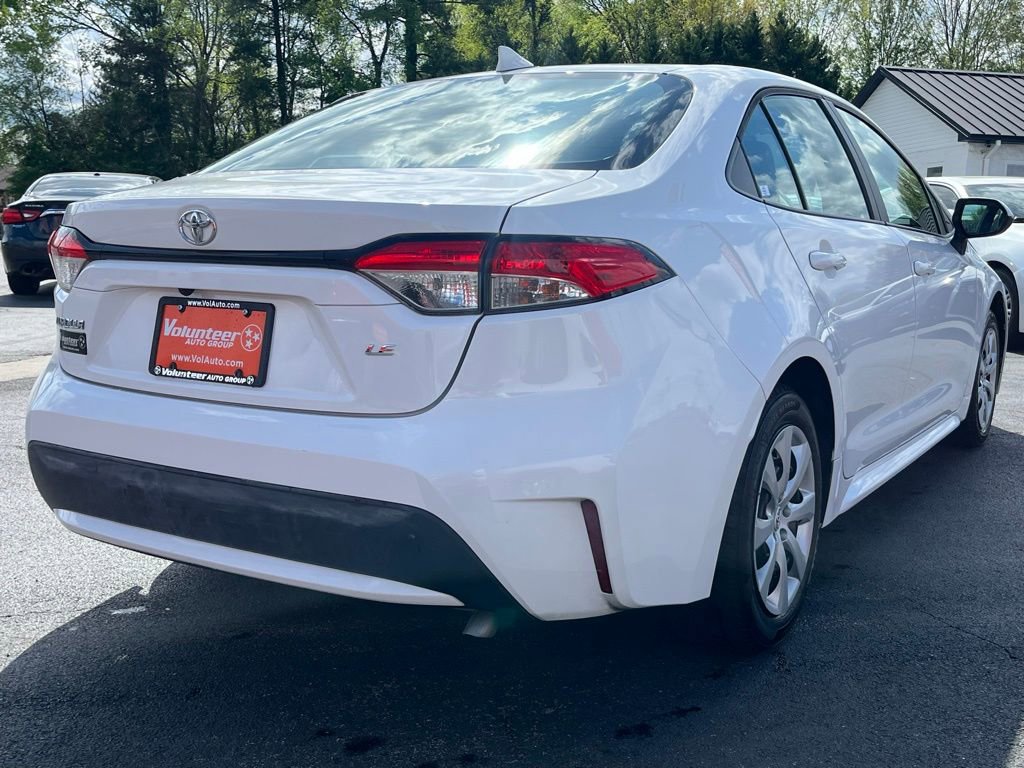 Used 2021 Toyota Corolla LE w/ Carpet Mat Package (TMS) image 8
