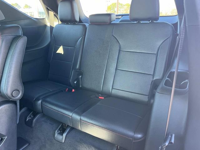 Used 2025 Chevrolet Traverse Z71 w/ Driver Confidence Package image 9