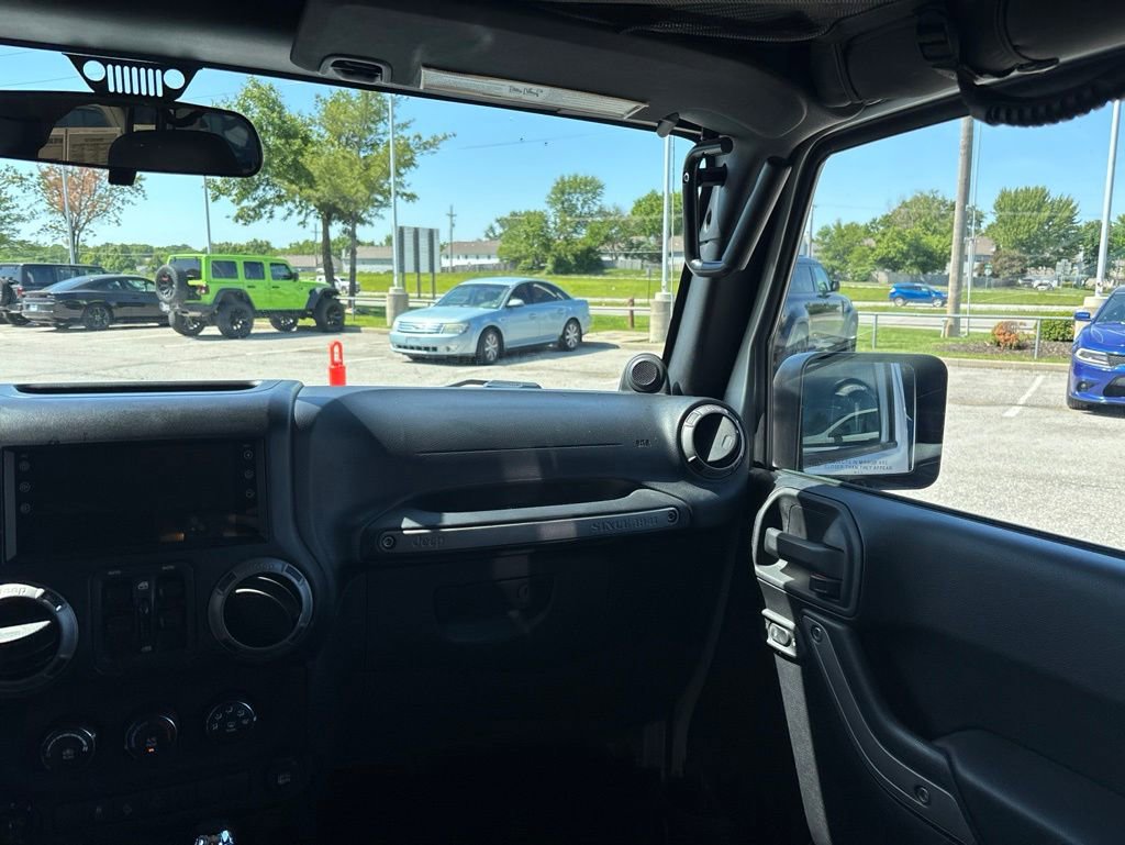 Used 2011 Jeep Wrangler Unlimited Sport AWD/4WD image 42