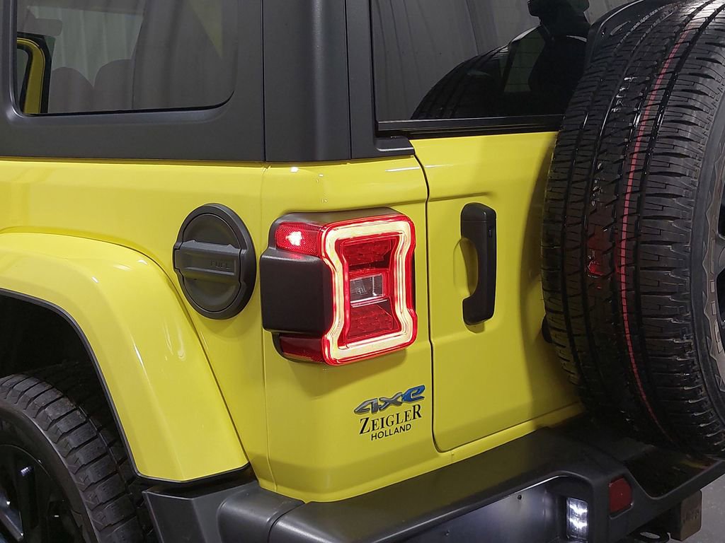 Used 2023 Jeep Wrangler Unlimited Sahara w/ Cold Weather Group image 34