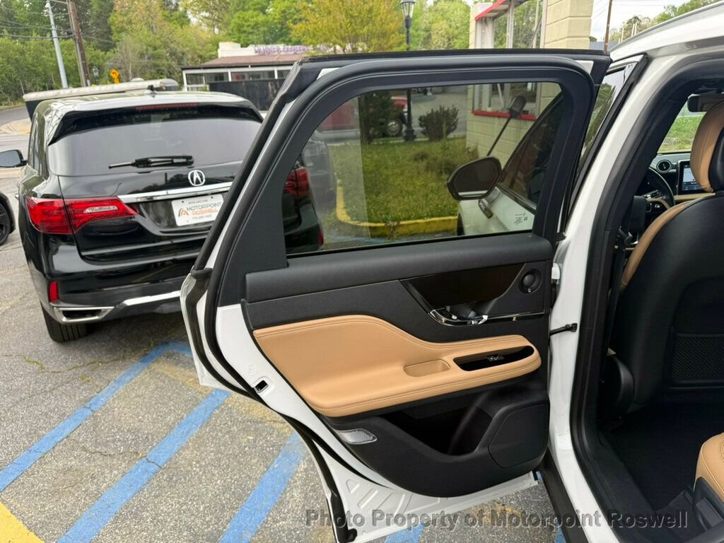 Used 2020 Lincoln Corsair Reserve w/ Elements Package image 14
