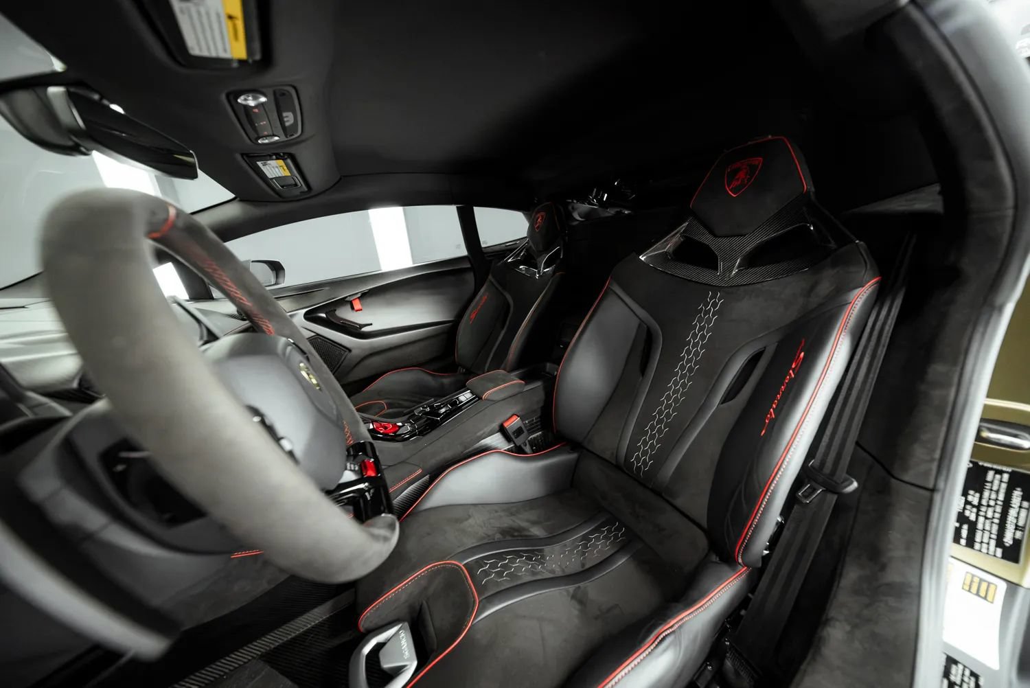 Used 2024 Lamborghini Huracan Sterrato AWD/4WD image 23