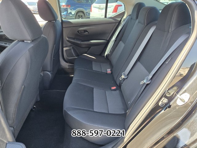 Used 2024 Nissan Sentra SV FWD image 11