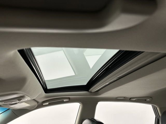 Used 2016 INFINITI QX50 AWD w/ Premium Plus Package image 22