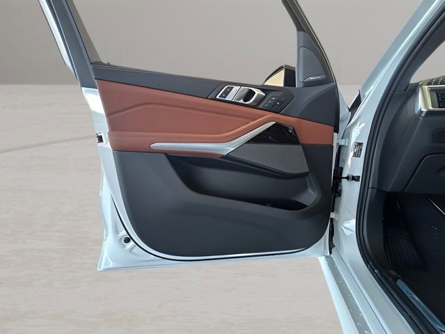 New 2026 BMW X5 sDrive40i w/ M Sport Package RWD image 9