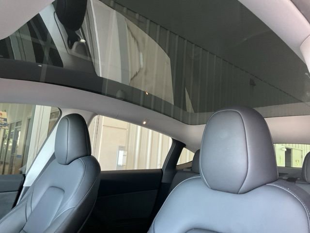 Used 2024 Tesla Model Y Performance AWD/4WD image 6