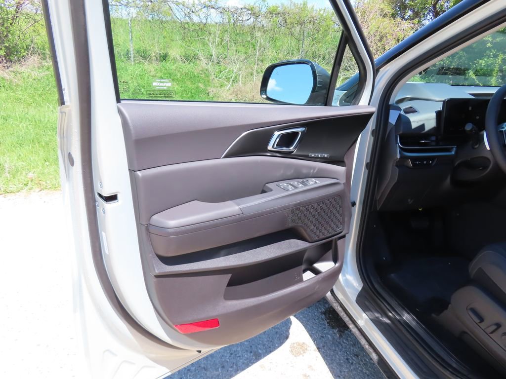New 2026 Kia Carnival SX Prestige FWD image 24