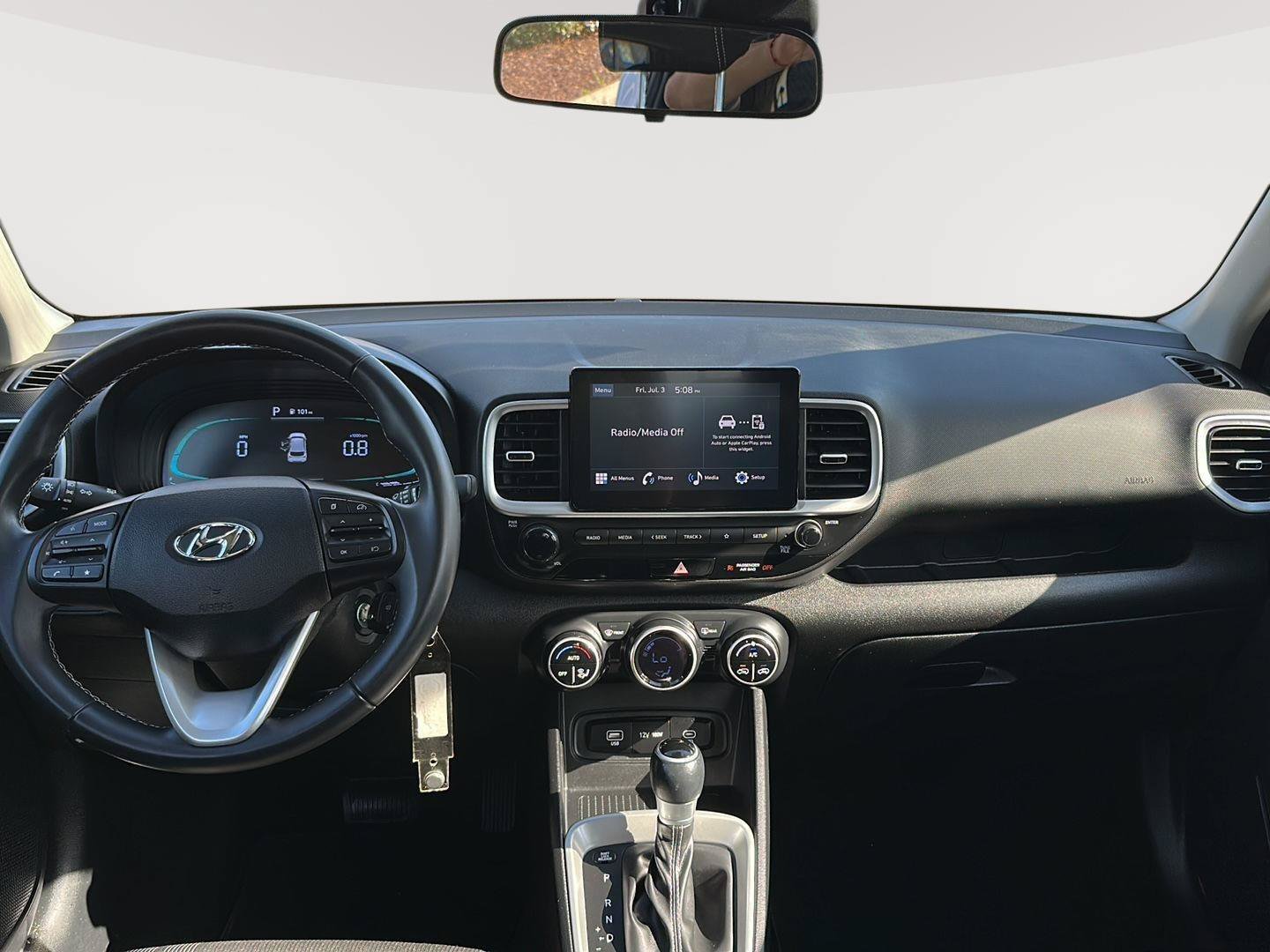 Certified 2023 Hyundai Venue SEL FWD image 38