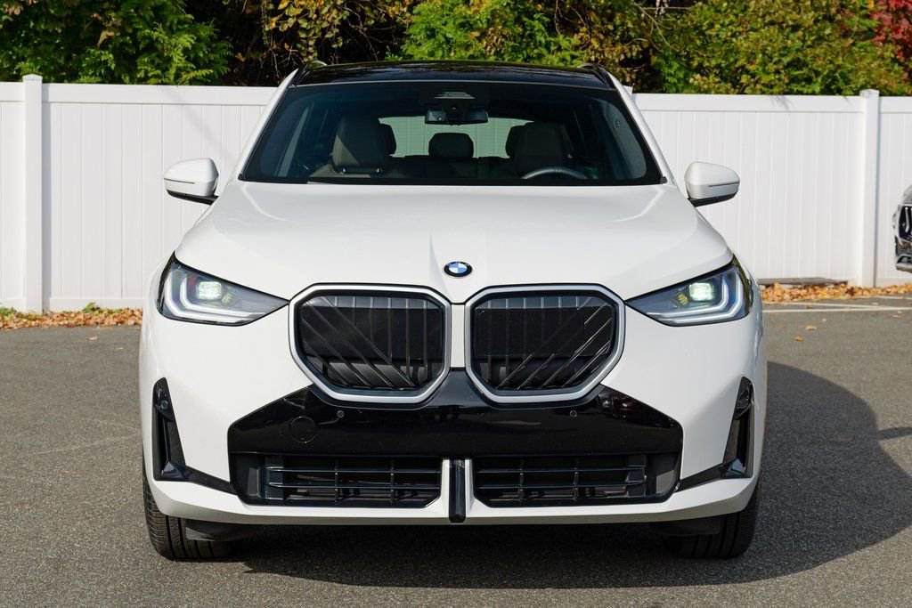 Used 2025 BMW X3 xDrive30i w/ M Sport Package image 2