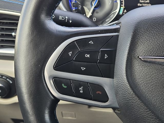 Used 2021 Chrysler Pacifica Touring-L w/ Premium & Safety Sphere Group image 25