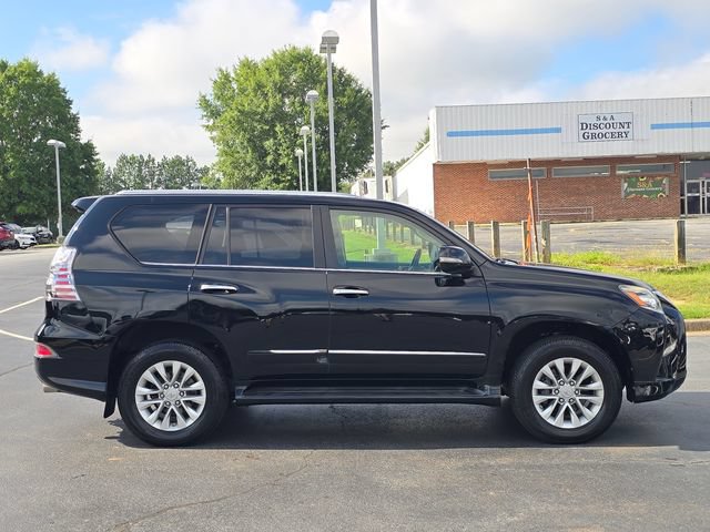 Used 2017 Lexus GX 460 Premium AWD/4WD image 2