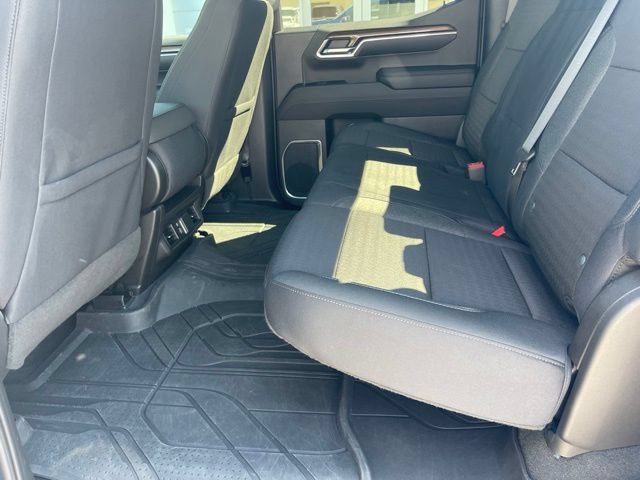 Used 2023 Chevrolet Silverado 1500 LT w/ Protection Package AWD/4WD image 18