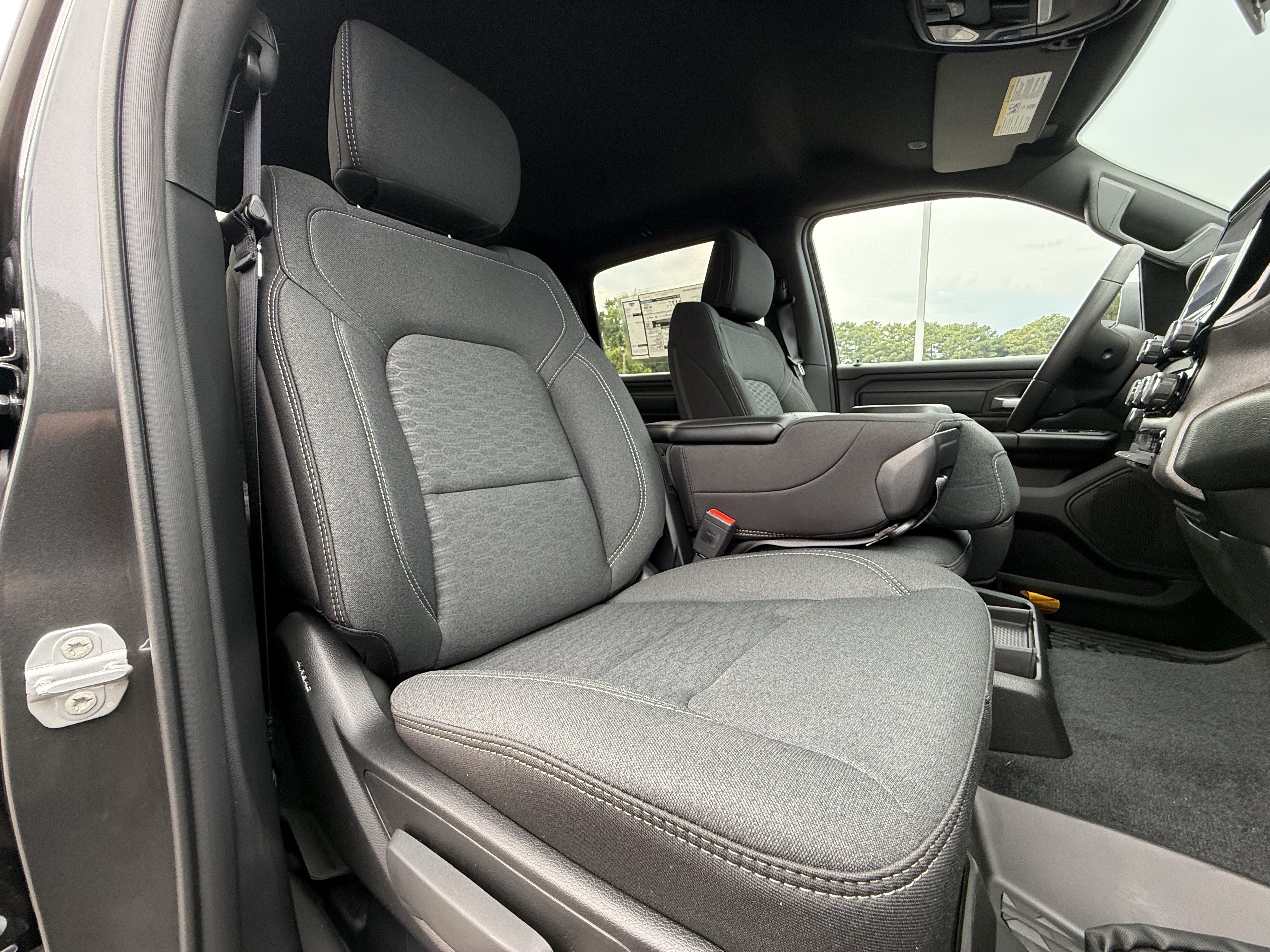 New 2026 RAM 1500 Warlock AWD/4WD image 33