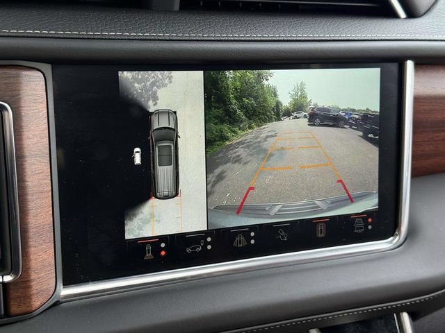 Certified 2024 GMC Yukon Denali Ultimate AWD/4WD image 16