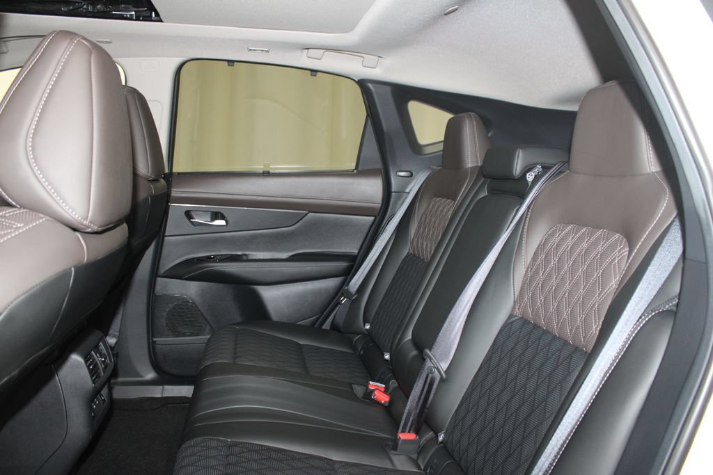 Used 2025 Nissan Murano Platinum w/ Cargo Package AWD/4WD image 31