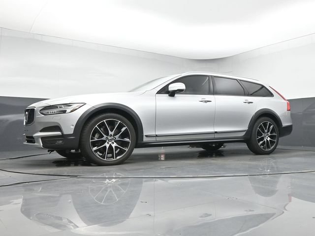Used 2018 Volvo V90 T6 Cross Country w/ Convenience Package AWD/4WD image 13