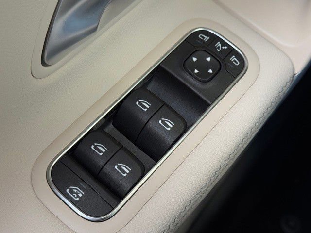 Used 2025 Mercedes-Benz CLA 250 image 18