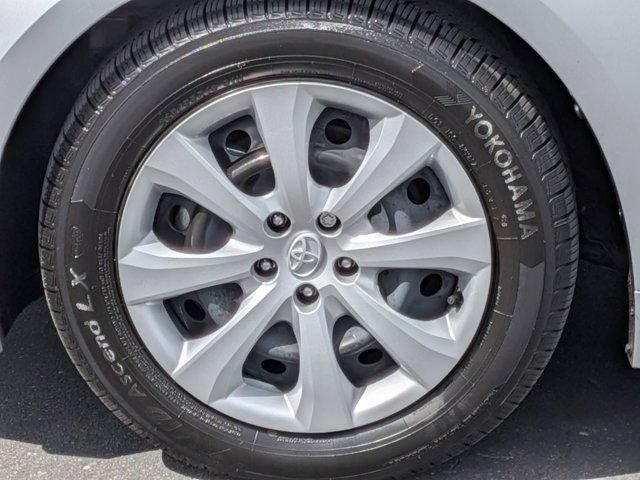 Used 2025 Toyota Corolla LE FWD image 13