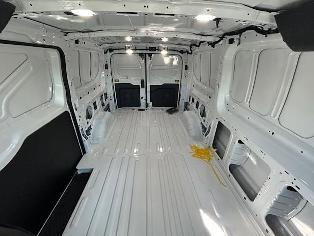 New 2025 Ford Transit 150 Low Roof image 34