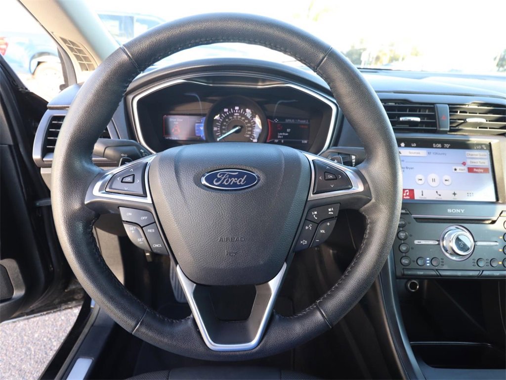 Certified 2017 Ford Fusion Titanium image 15