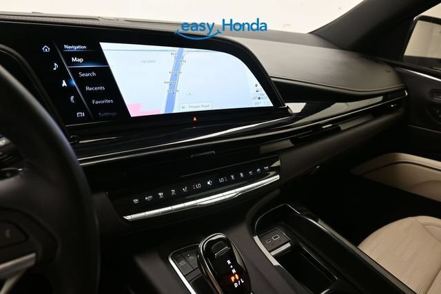 Used 2024 Cadillac Escalade ESV Sport w/ LPO, ONYX Package AWD/4WD image 11