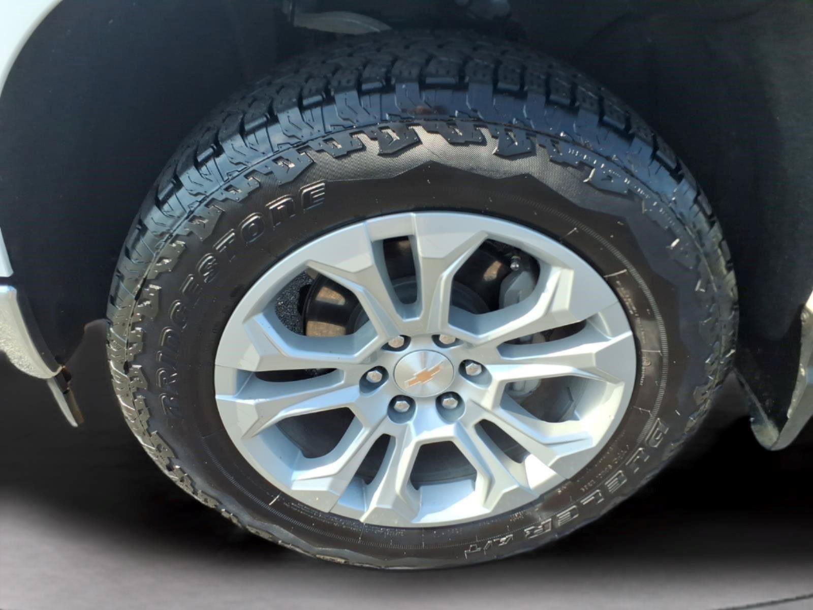 Used 2024 Chevrolet Silverado 1500 LTZ w/ LTZ Convenience Package II AWD/4WD image 9