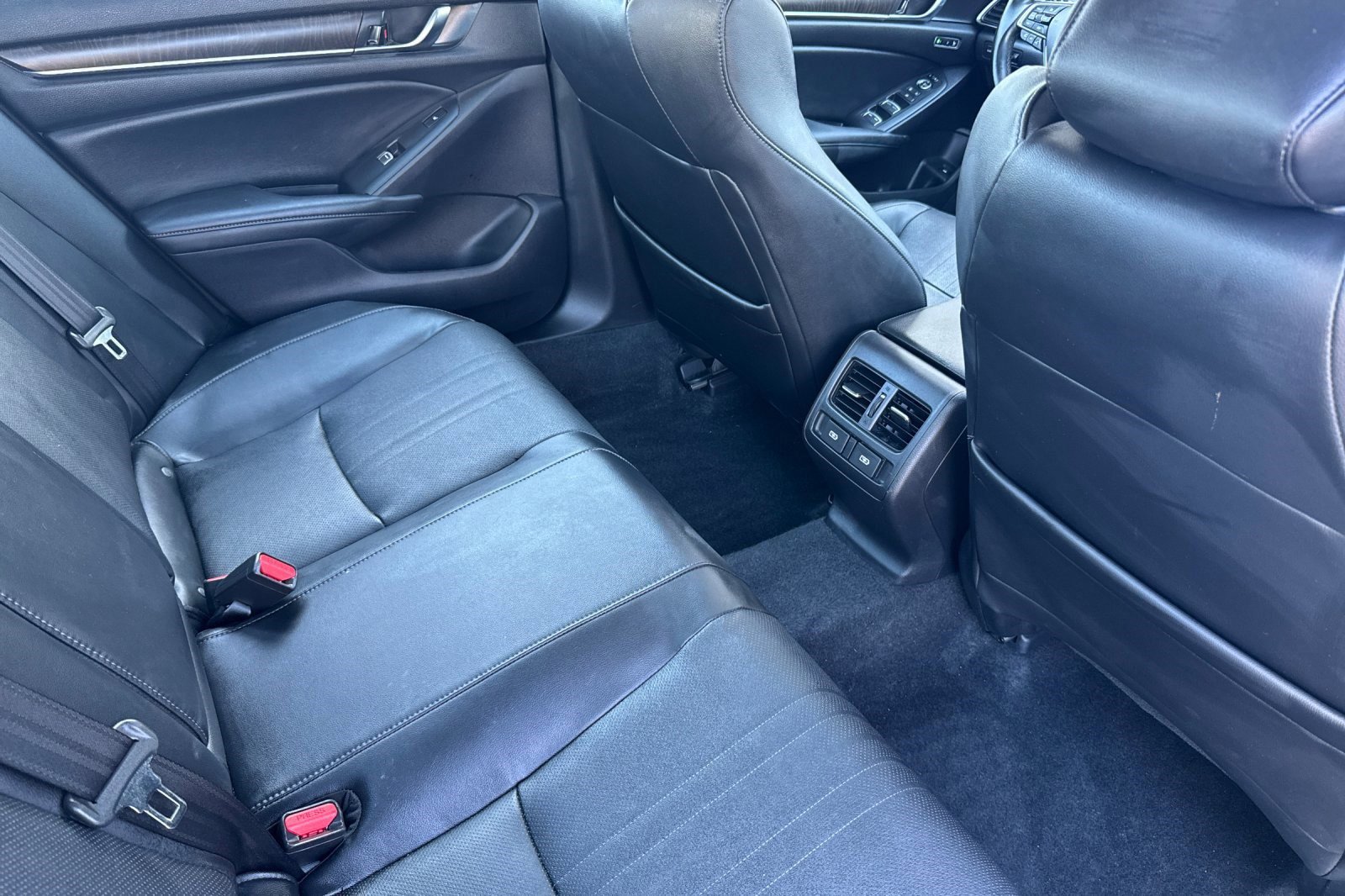 Used 2021 Honda Accord Touring image 29