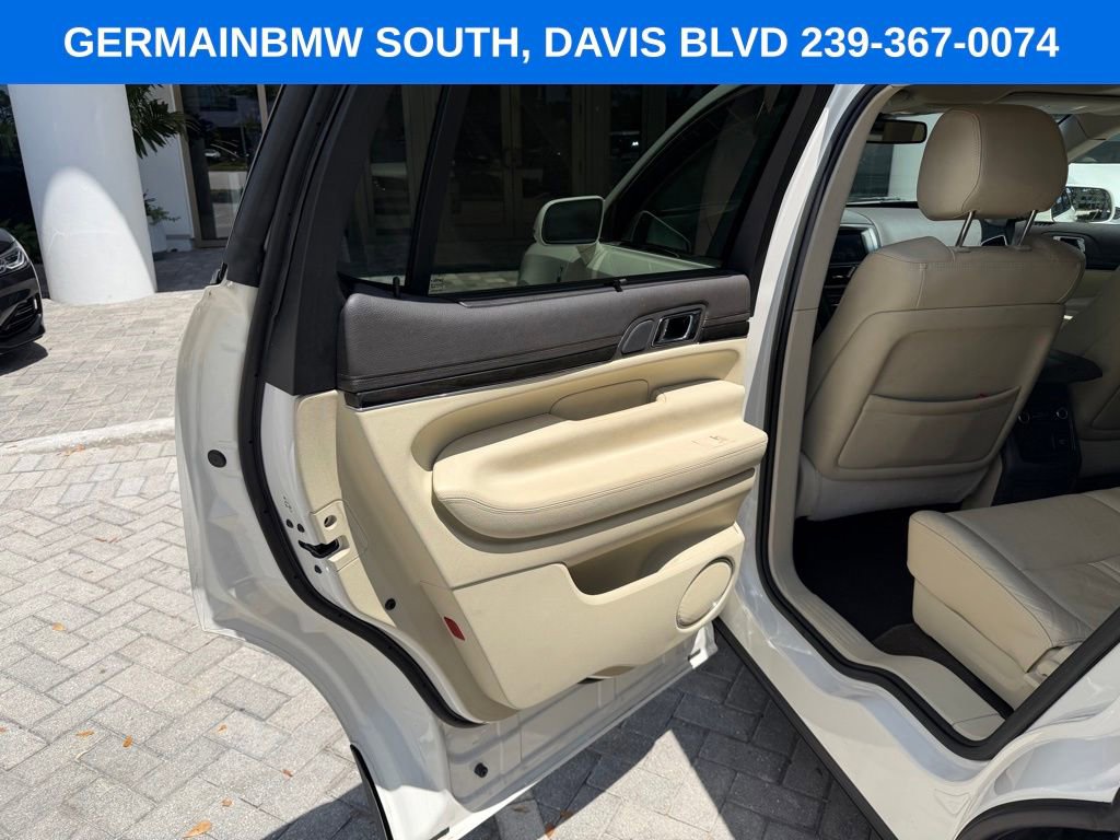 Used 2013 Lincoln MKT AWD image 20