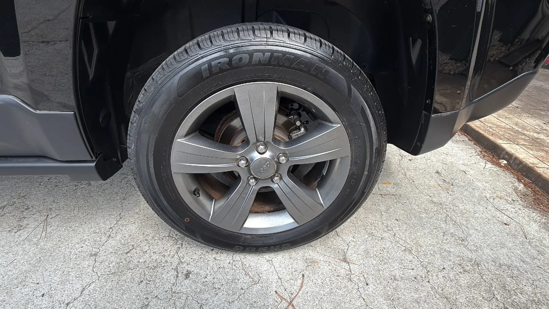 Used 2015 Jeep Patriot High Altitude AWD/4WD image 45