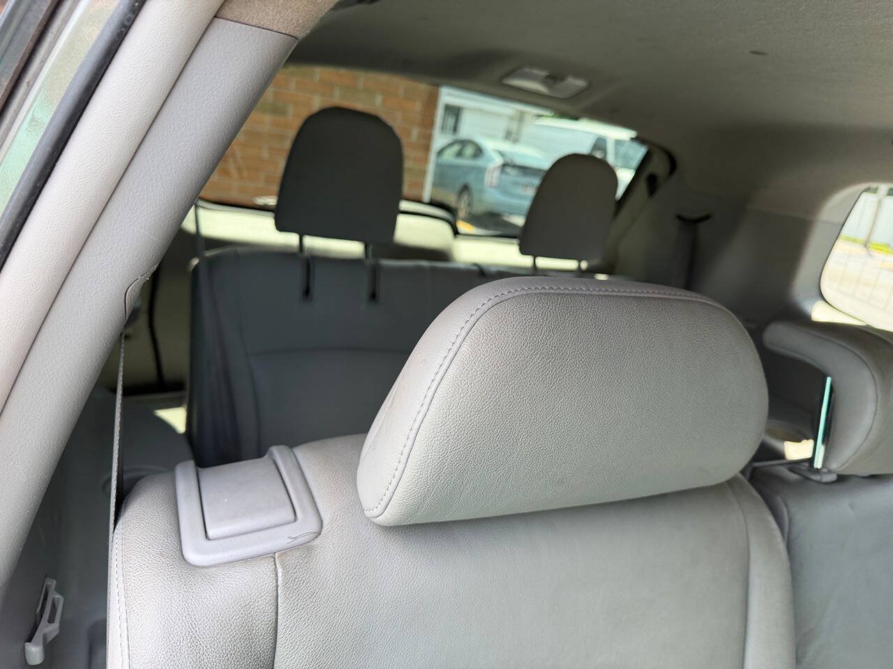 Used 2010 Toyota Highlander Limited AWD/4WD image 19