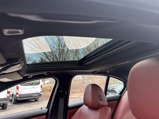Used 2022 BMW 330i xDrive Sedan w/ Premium Package 2 image 25