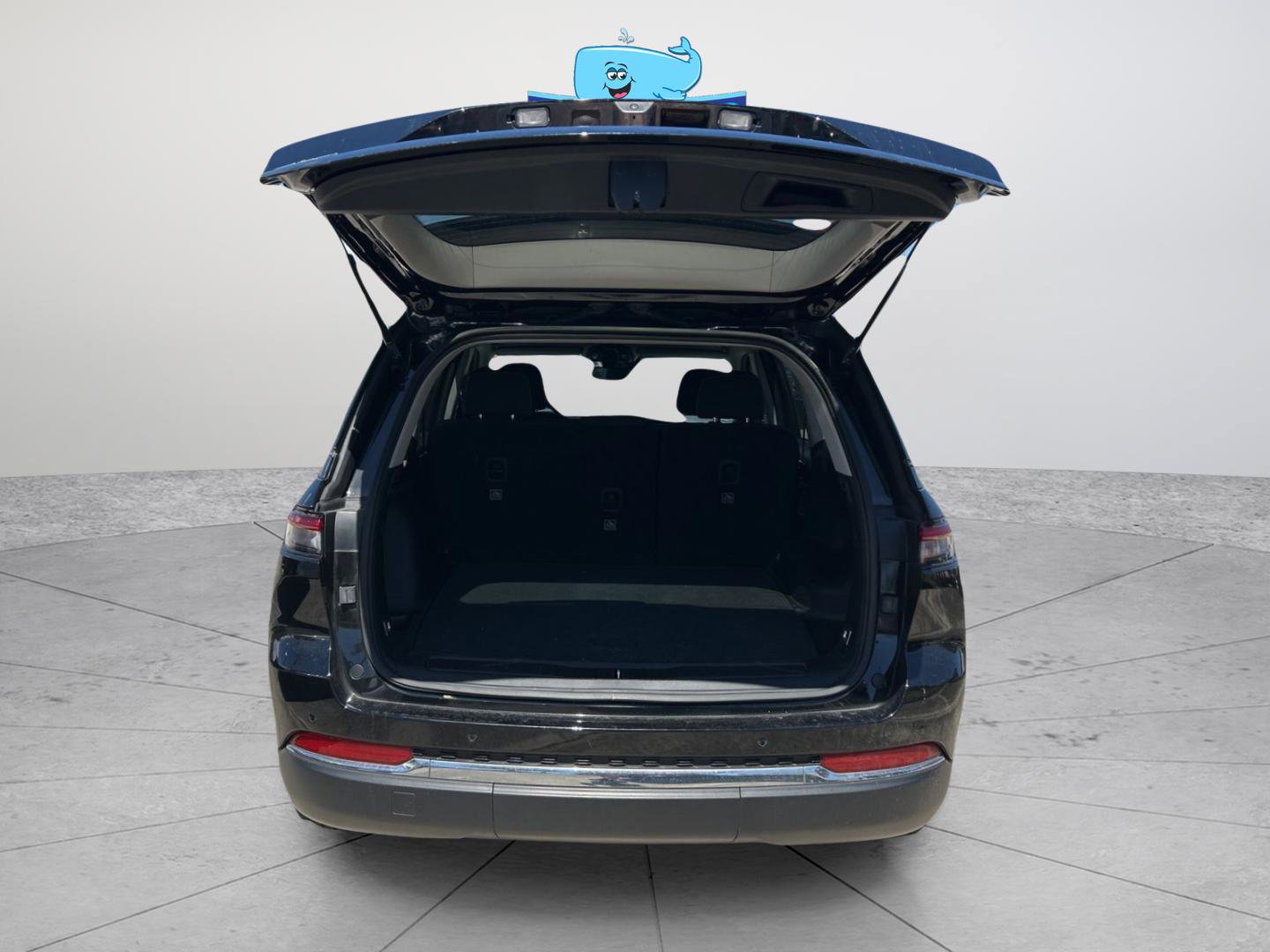 Used 2023 Jeep Grand Cherokee Laredo image 36