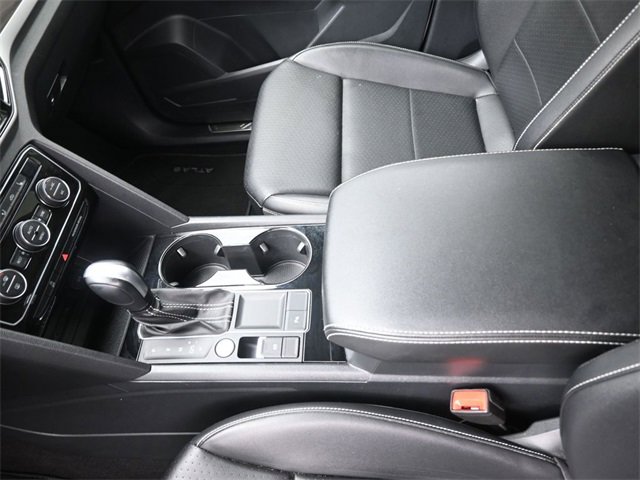 Used 2022 Volkswagen Atlas SE image 31