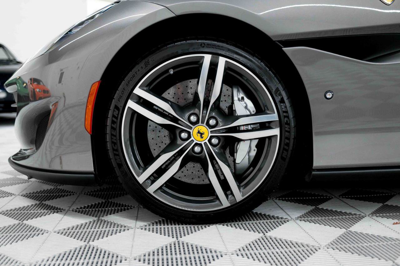 Used 2020 Ferrari Portofino RWD image 48