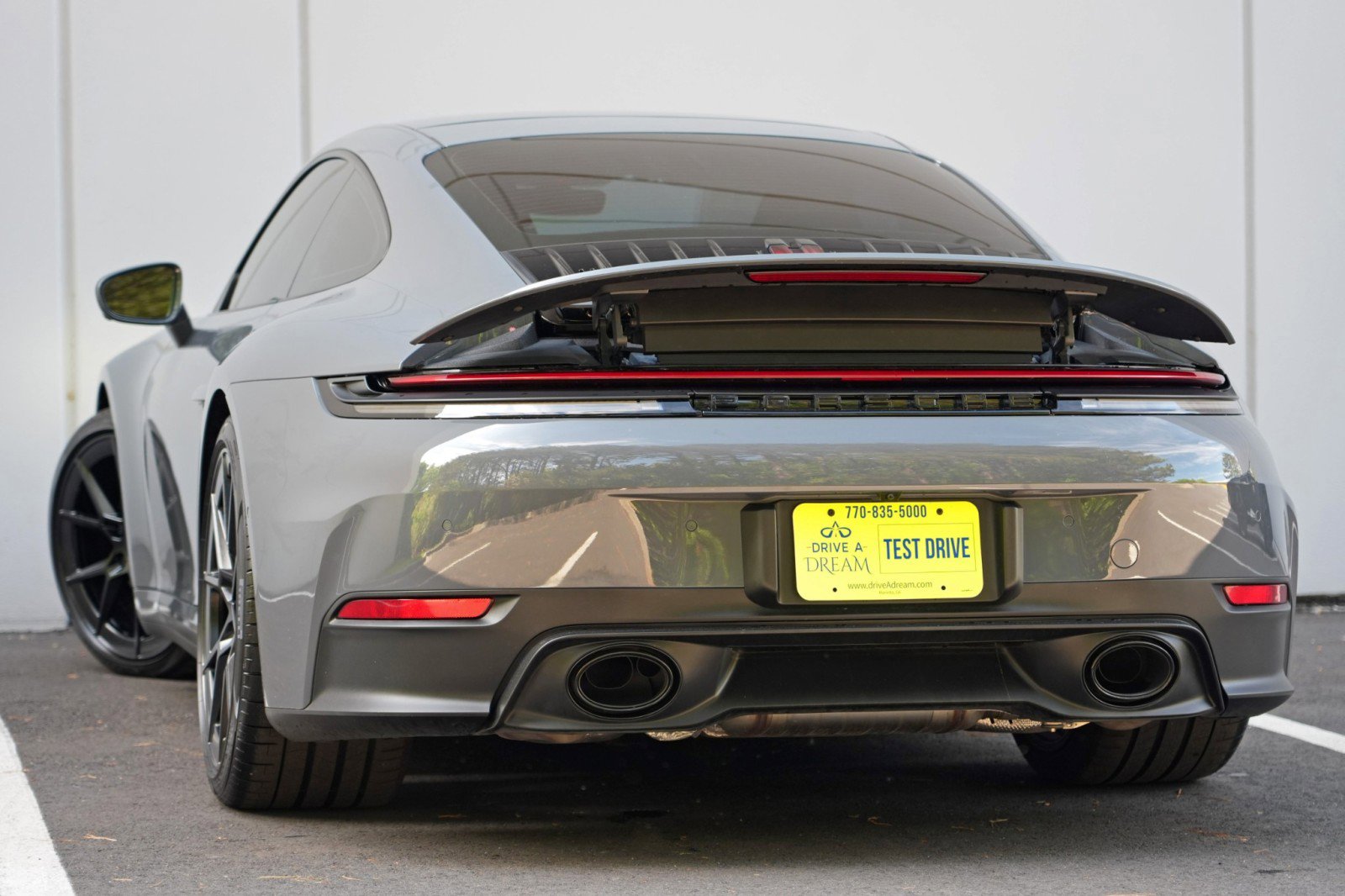 Used 2025 Porsche 911 Carrera w/ Premium Package RWD image 6