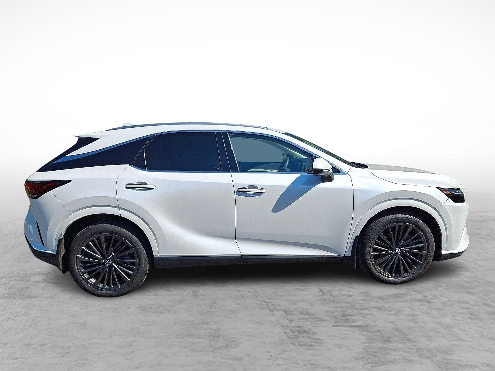 Used 2024 Lexus RX 350 Premium w/ Cold Area Package AWD/4WD image 7