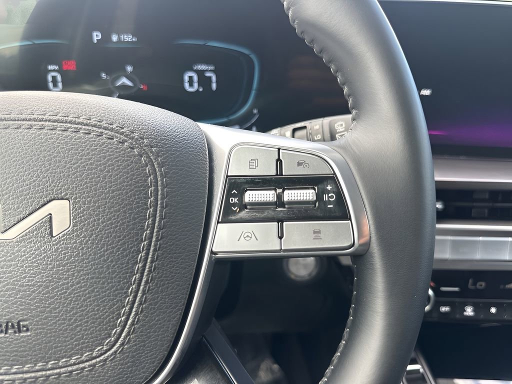 Used 2025 Kia Telluride S image 17