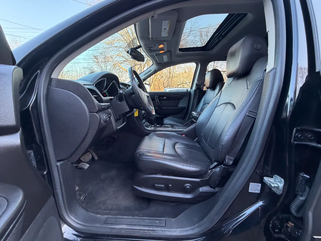 Used 2017 Chevrolet Traverse LT AWD/4WD image 15