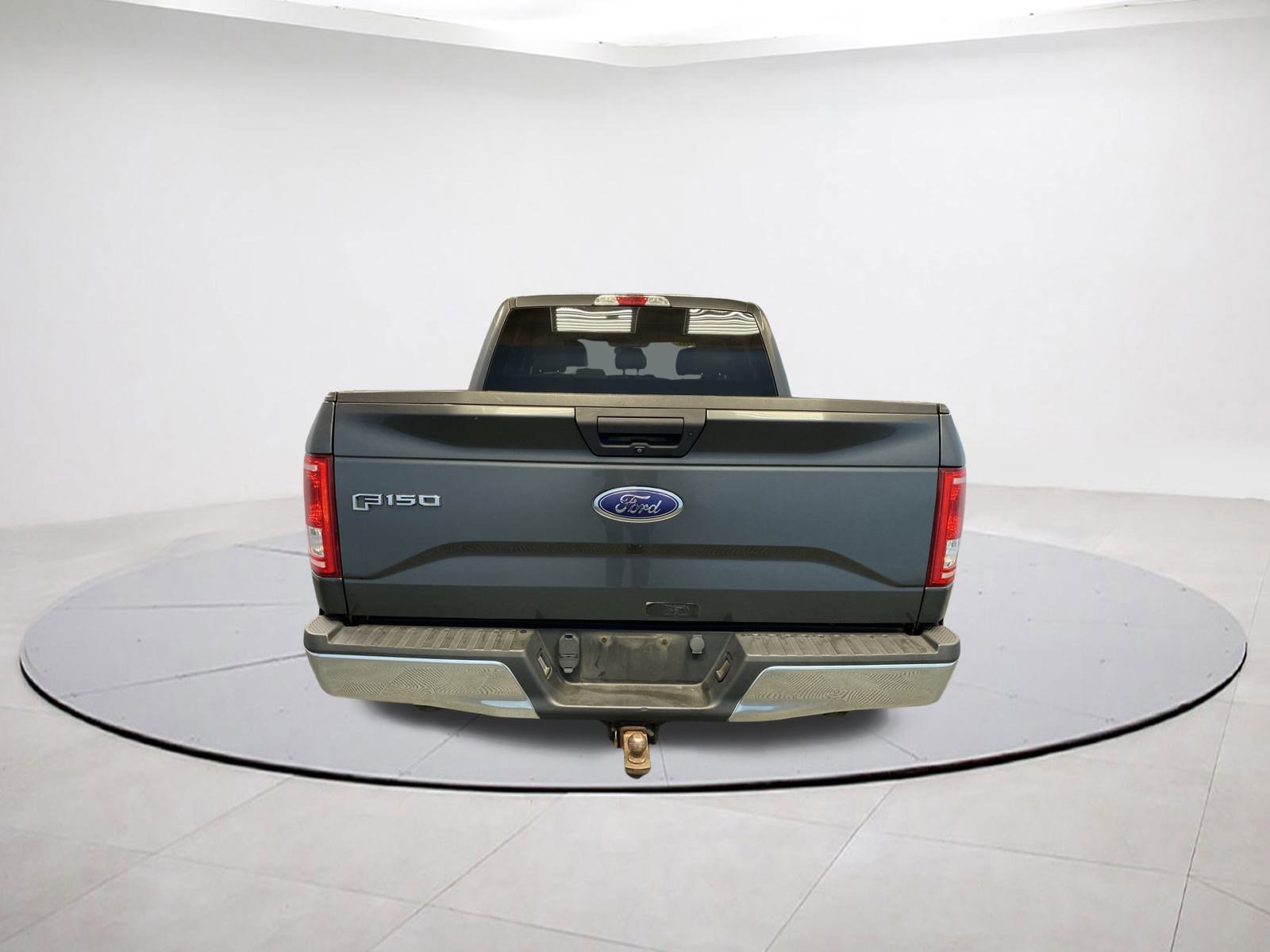 Used 2016 Ford F150 XLT w/ Trailer Tow Package image 5