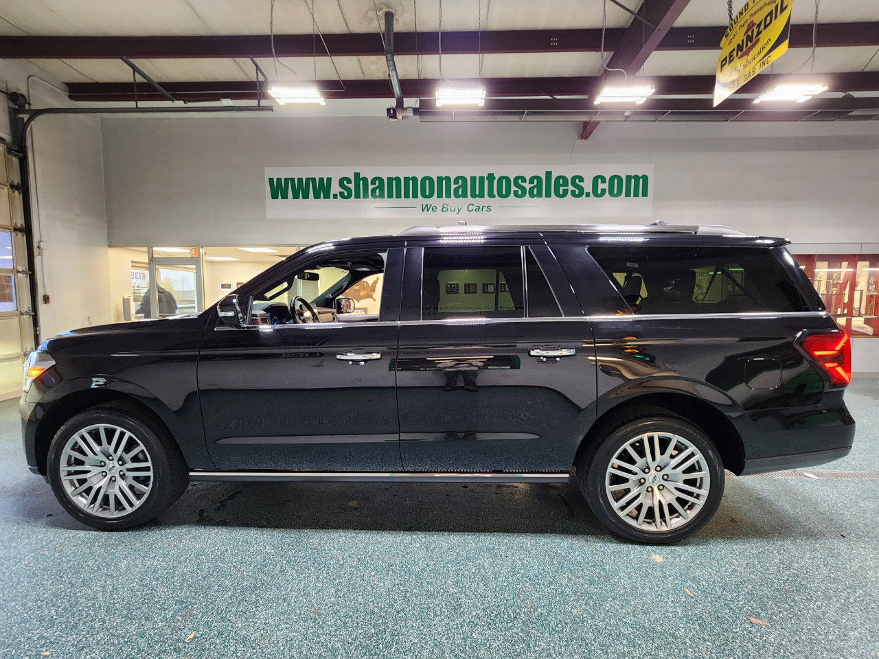 Used 2024 Ford Expedition Max Limited image 11