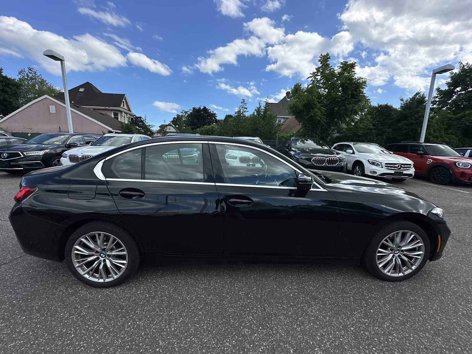 Certified 2024 BMW 330i xDrive Sedan w/ Convenience Package AWD/4WD image 7